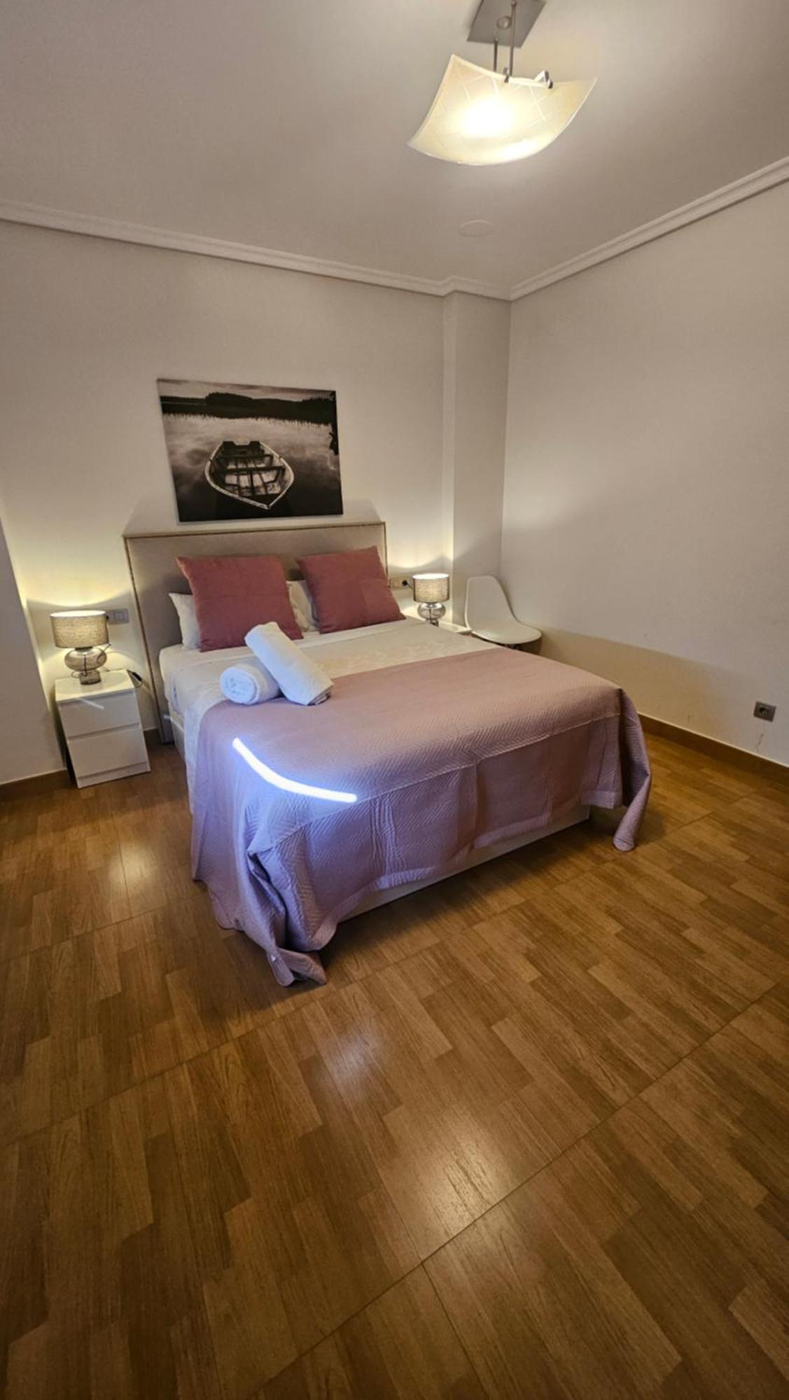 Vivienda Con Increibles Vistas A La Playa De Riazor Apartment โอโกรูญา ภายนอก รูปภาพ