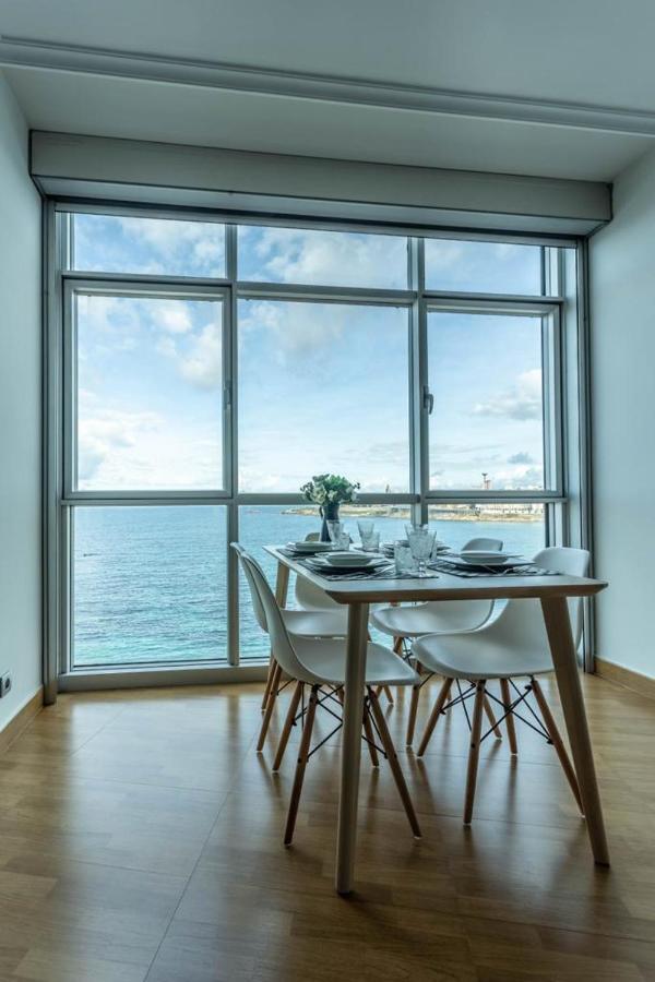 Vivienda Con Increibles Vistas A La Playa De Riazor Apartment โอโกรูญา ภายนอก รูปภาพ