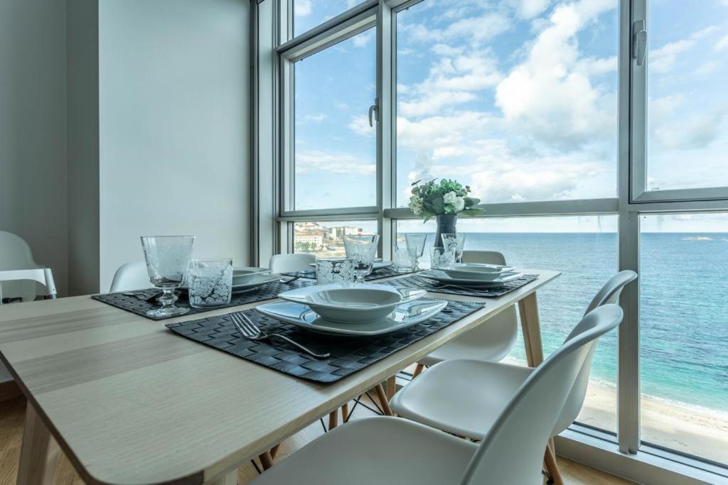 Vivienda Con Increibles Vistas A La Playa De Riazor Apartment โอโกรูญา ภายนอก รูปภาพ
